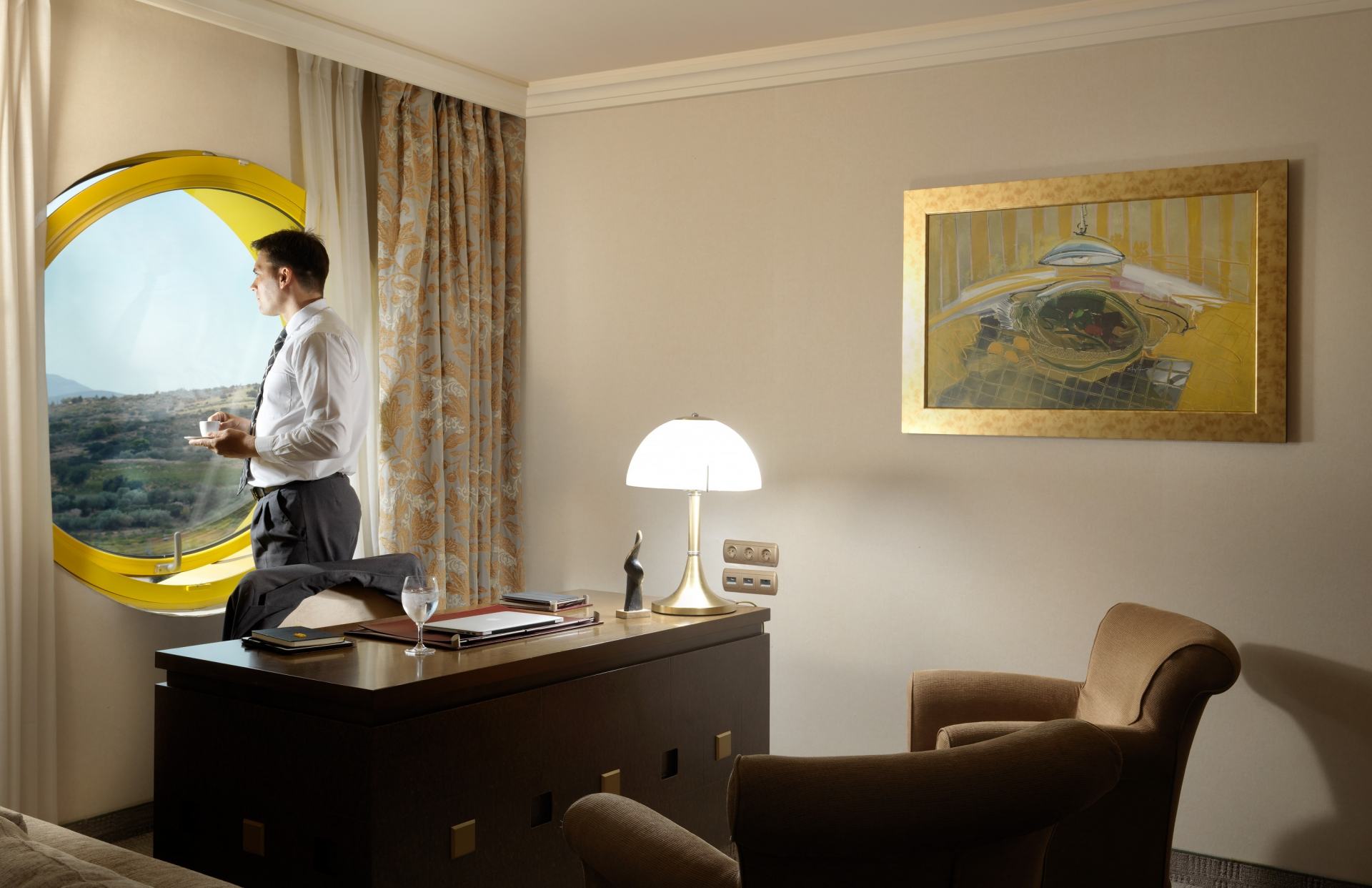 32cf-dpoupalos_holiday_inn_attica777856