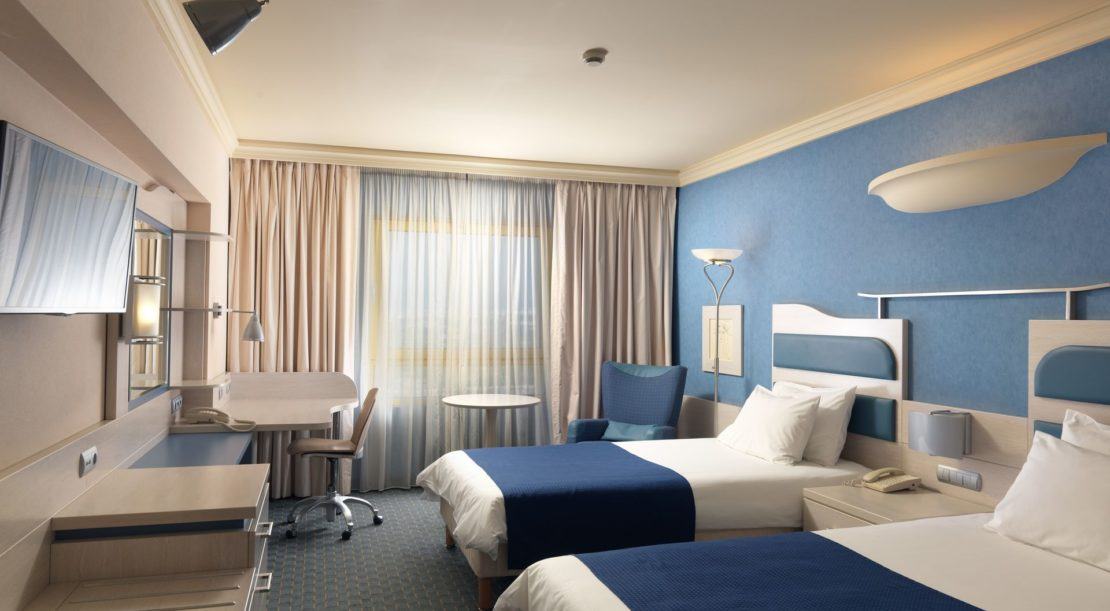 dpoupalos_Holiday_Inn_Attica777803_result