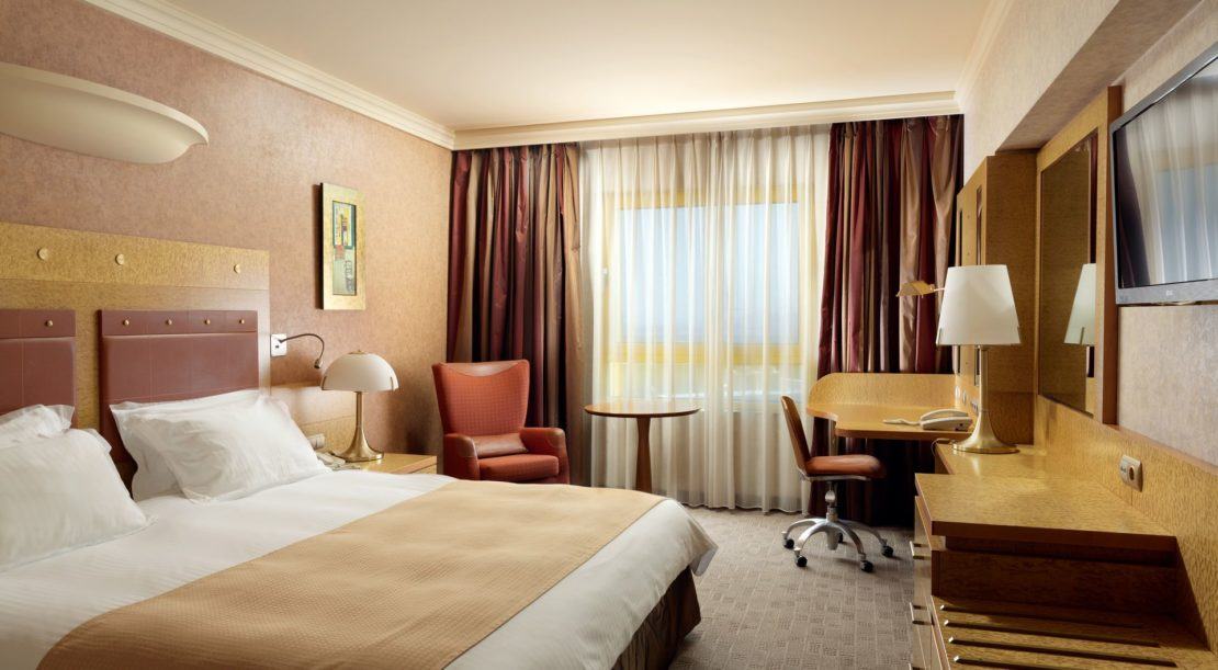 dpoupalos_Holiday_Inn_Attica777805_result