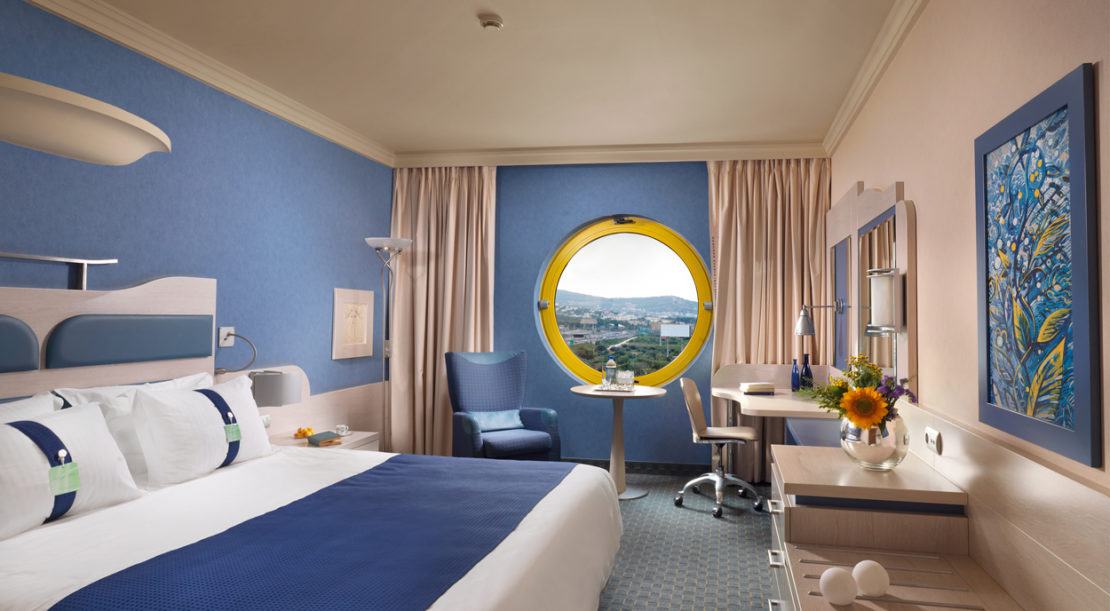 1. Standard Room