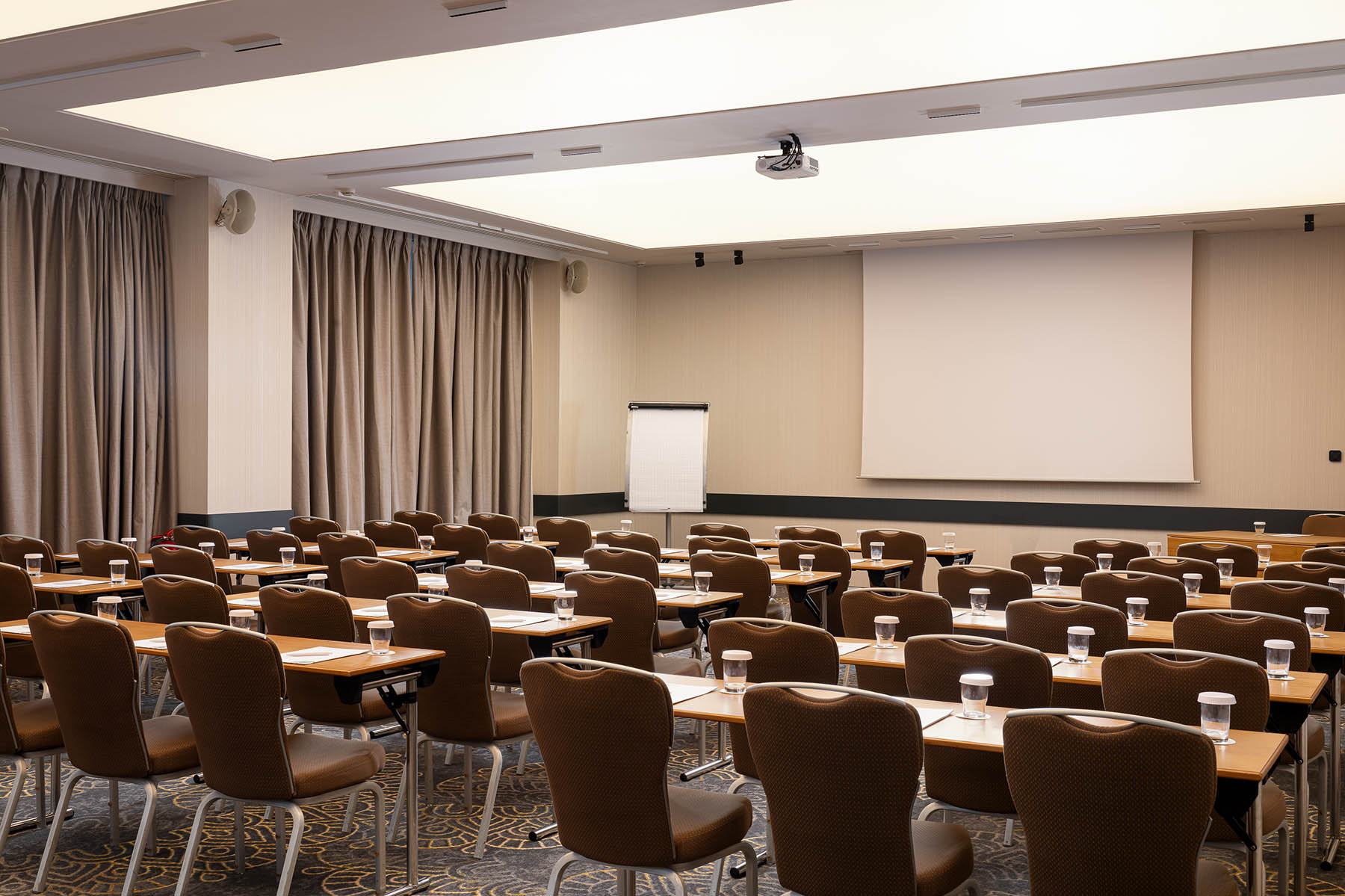 Hall (8)